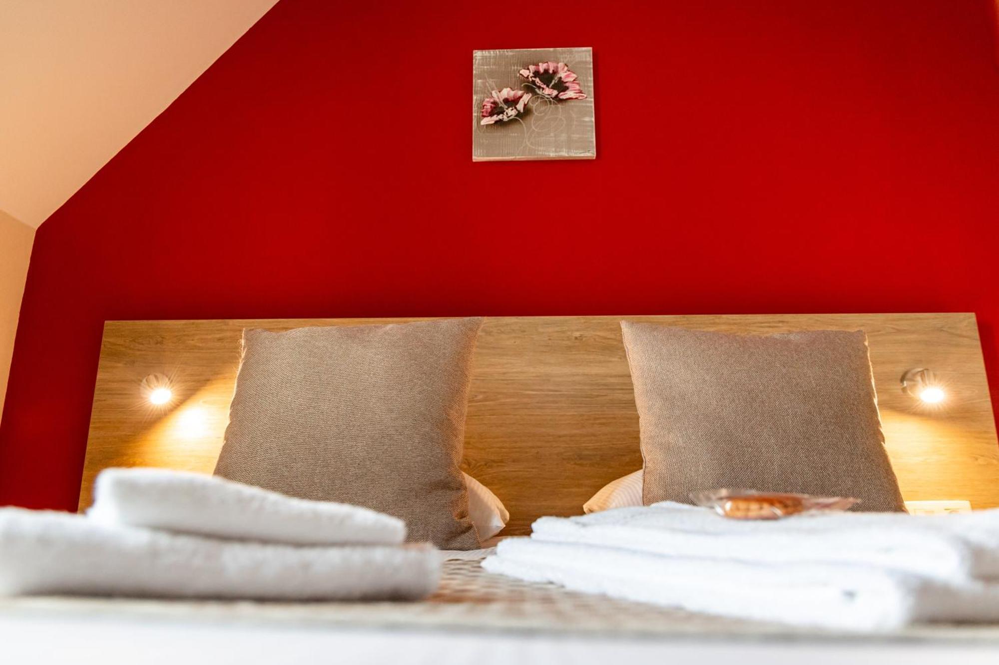Le Bon Cap Hotel Plurien Buitenkant foto